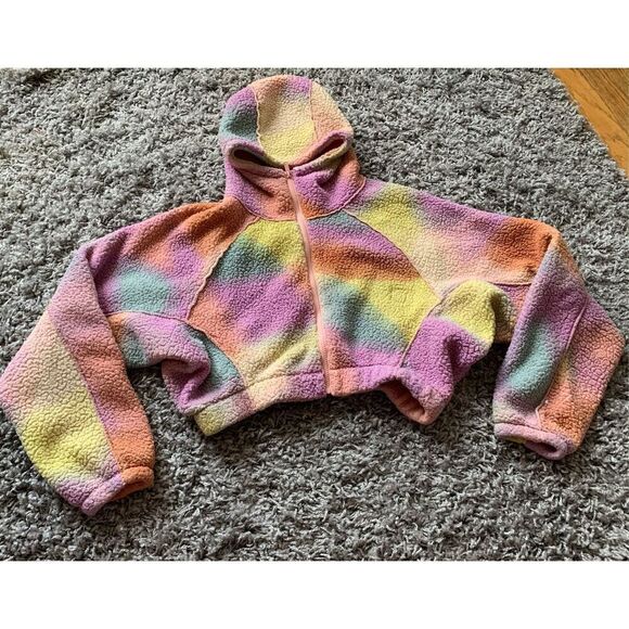 OUT FROM UNDER Urban Outfitters Scarlet Tiedye Sherpa Fleece Crop Jacket SWEATSH - Picture 1 of 5